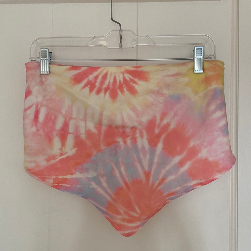 Lovers and Friends tie dye, strapless scarf top